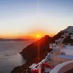 Karpimo Scenery - Caldera Sunset View - Private Hot Tub - פירוסטפני