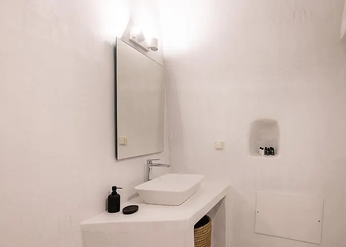 Villa Karpimo Scenery - Caldera Sunset View - Private Hot Tub - *