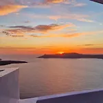 Karpimo Scenery - Caldera Sunset View - Private Hot Tub - Φηροστεφάνι