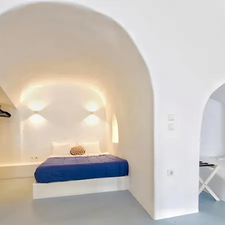 Karpimo Scenery Villa Firostefani