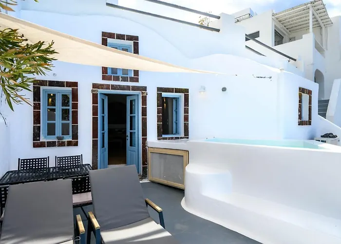 Karpimo Scenery - Caldera Sunset View - Private Hot Tub - Firostefani