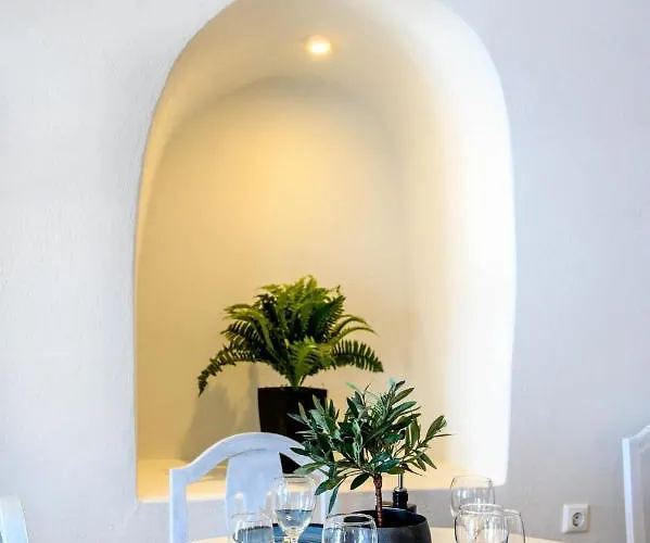 Karpimo Scenery - Caldera Sunset View - Private Hot Tub - *