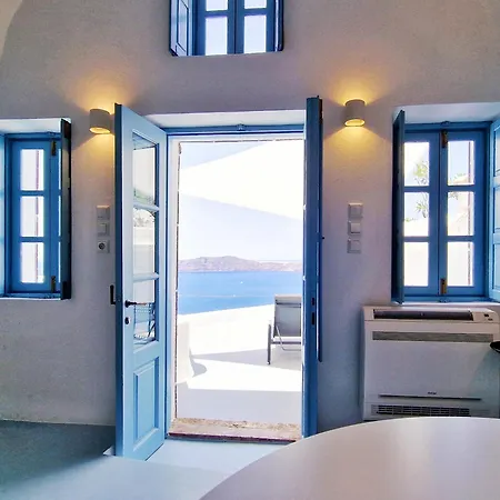 Karpimo Scenery - Caldera Sunset View - Private Hot Tub - Firostefani