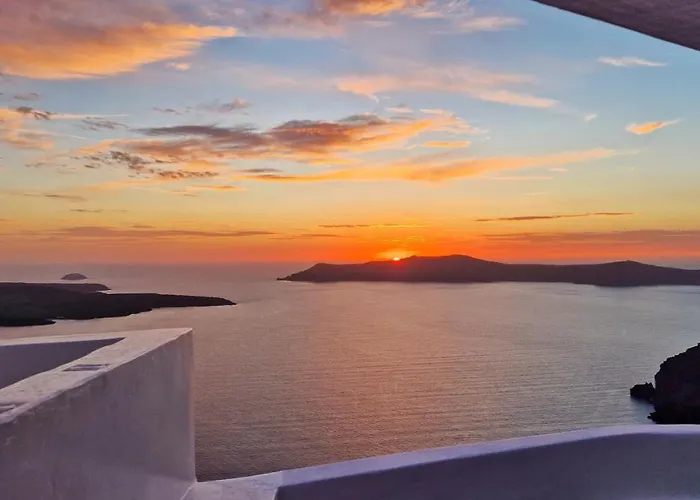 Karpimo Scenery - Caldera Sunset View - Private Hot Tub - Фиростефани