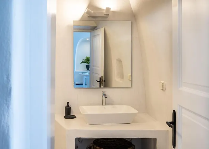 Вилла Karpimo Scenery - Caldera Sunset View - Private Hot Tub - *